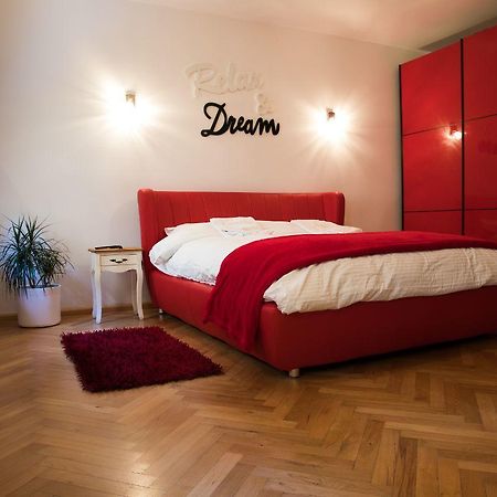 Luky10 Apartment Brasov Luaran gambar