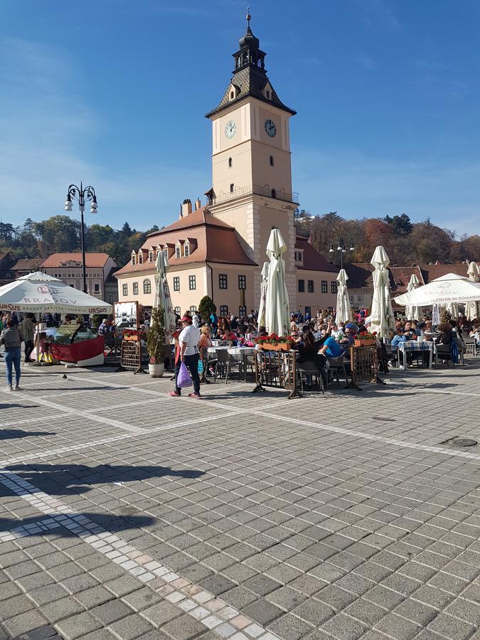 Luky10 Apartment Brasov Luaran gambar
