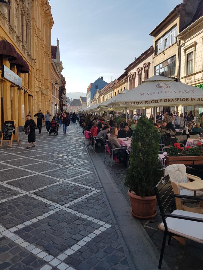 Luky10 Apartment Brasov Luaran gambar