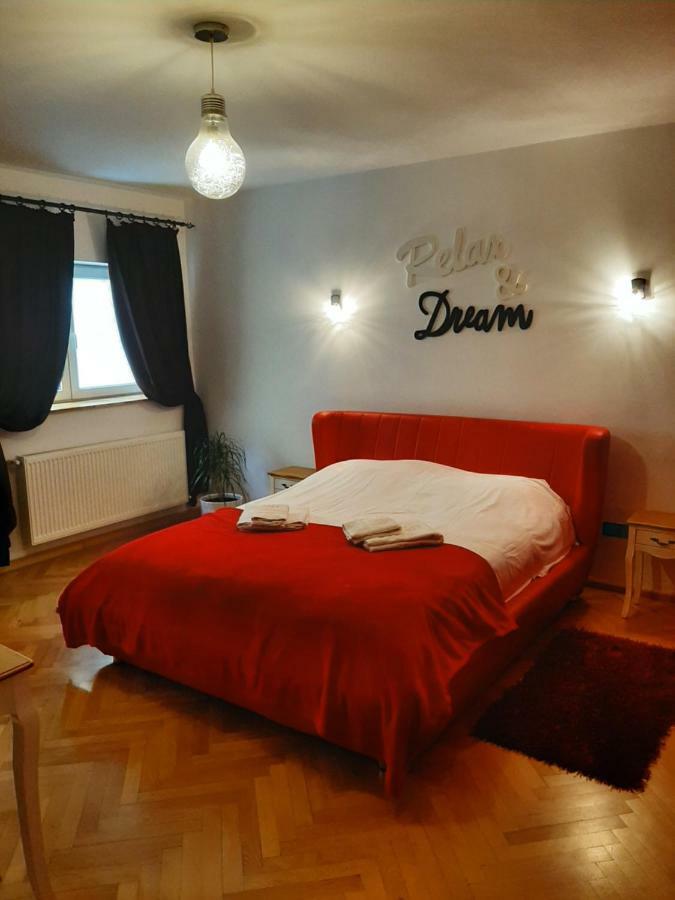 Luky10 Apartment Brasov Luaran gambar