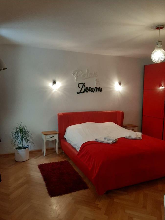 Luky10 Apartment Brasov Luaran gambar